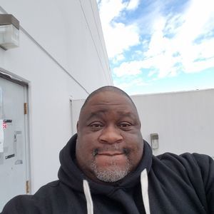 Meet your Posher, Derrick